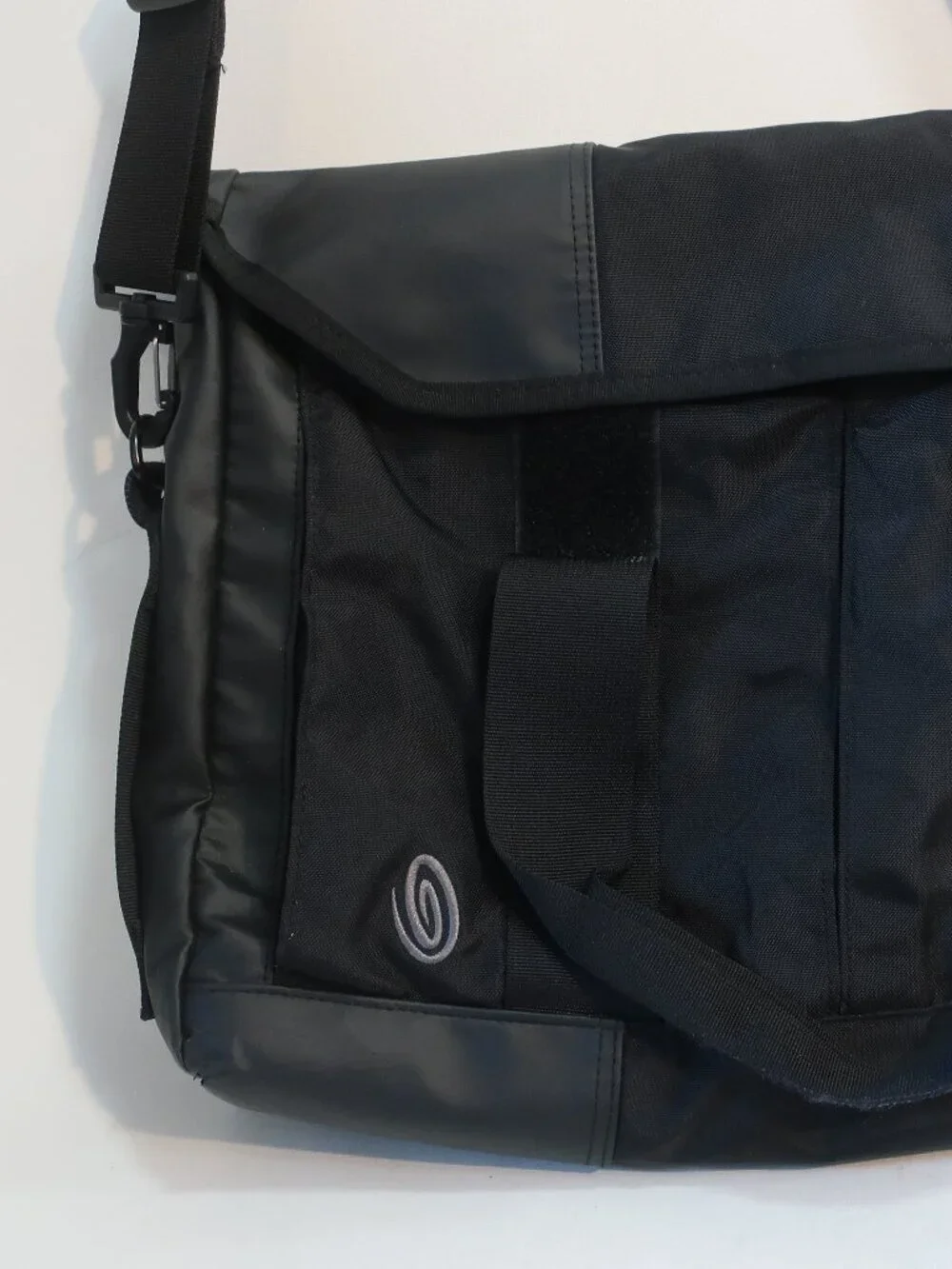 Mens Timbuk2 KDF13 Black Business Commuter Messenger Bag COLOR: BLACK MODEL NUMB
